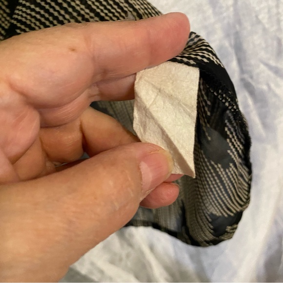 Double Zero crepe top, button down no size tag see measurements GUC, light sheer - Picture 6 of 9